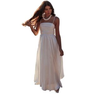 Selfie Leslie ANGEL BIBA Love Songs White Back Bow Maxi Dress Small 4